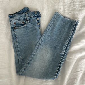 Levi’s Wedgie Cropped Straight Leg